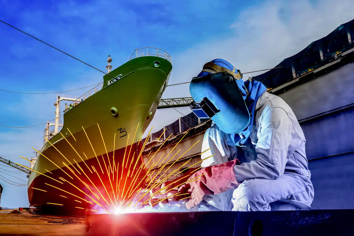 oil-tanker-welding-repairs.jpg